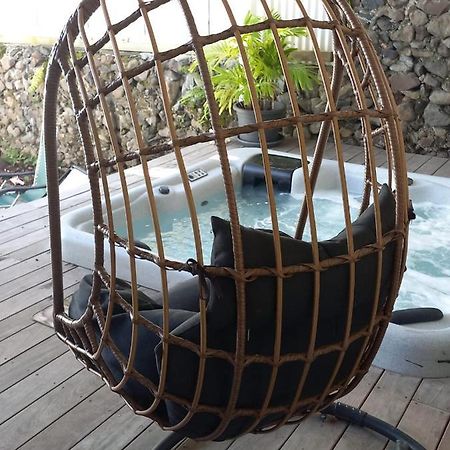 Une Pause S'Impose Au Vauclin Avec Votre Jacuzzi Privatif Pour 3 Nuits Minimum Ле Вауклин Екстериор снимка