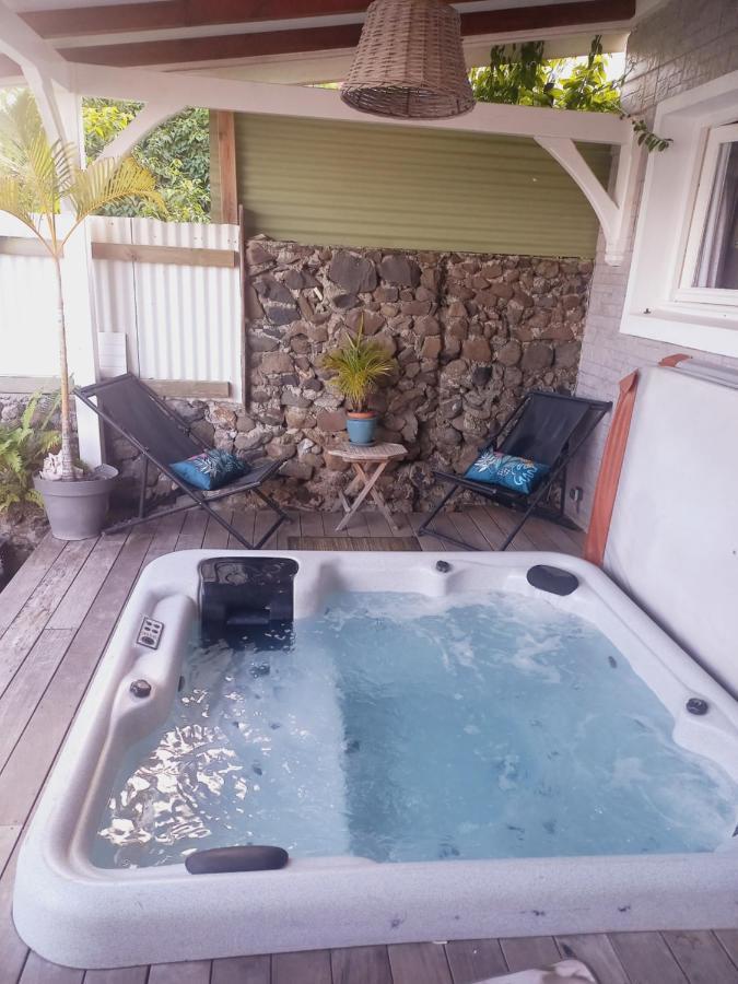 Une Pause S'Impose Au Vauclin Avec Votre Jacuzzi Privatif Pour 3 Nuits Minimum Ле Вауклин Екстериор снимка